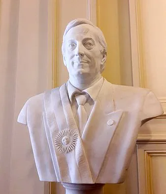 337px-Salon_de_los_Bustos_-_Nestor_Kirchner