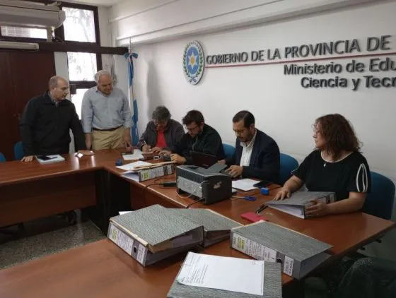 91379-educacion-invertira-cerca-de-700-millones-en-obras-para-establecimientos-de-capital-general-guemes-y-oran