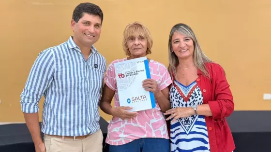 106905-familias-de-oran-se-benefician-con-el-proceso-de-regularizacion-dominial-de-terrenos