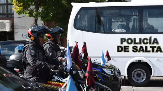 10211-mayor-inversion-en-seguridad-saenz-entrego-nuevos-moviles-destinados-a-reforzar-el-servicio-en-toda-la-provincia