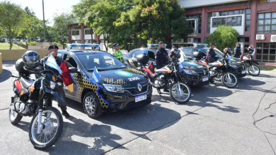 10214-mayor-inversion-en-seguridad-saenz-entrego-nuevos-moviles-destinados-a-reforzar-el-servicio-en-toda-la-provincia