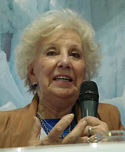 Estela_de_Carlotto_(2015)_(cropped)