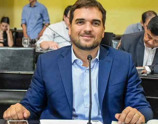 pagina-10-Juan-Cruz-Cura-600x470