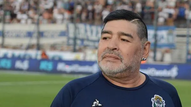 diego-maradona-gimnasia