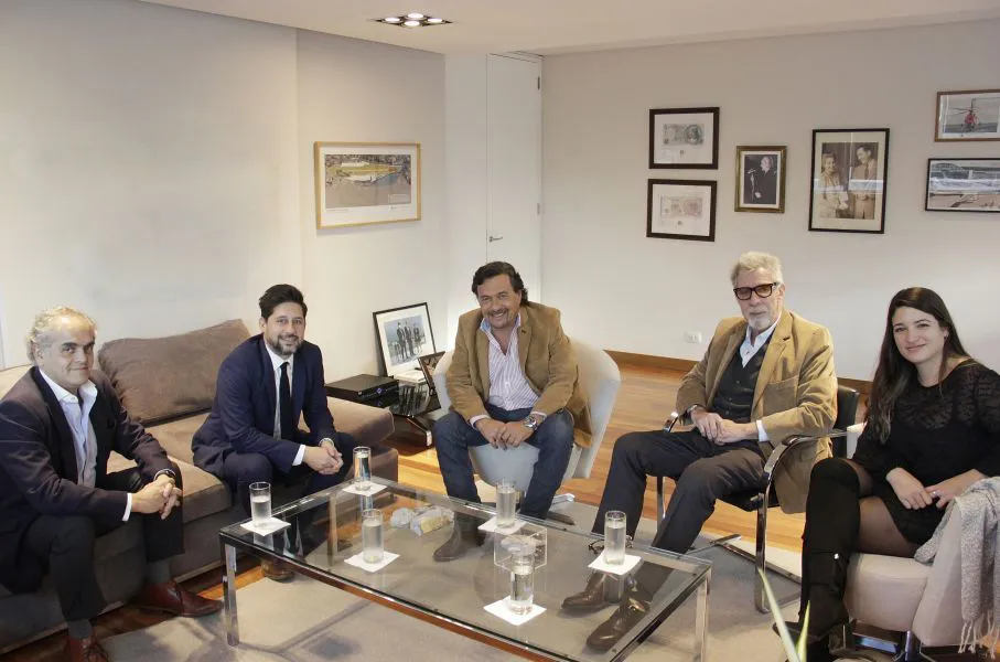 79982-el-gobernador-saenz-gestiono-el-avance-de-las-obras-en-el-aeropuerto-de-salta