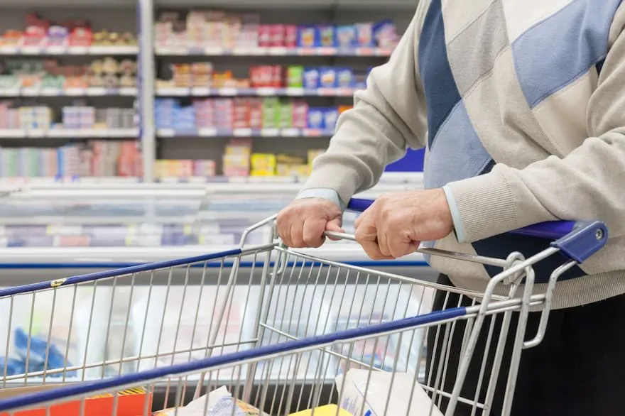 el-dia-del-empleado-de-comercio-afectara-a-rubros-BKUMU4OMIBAZLNCGFZAQ5TJ3KU