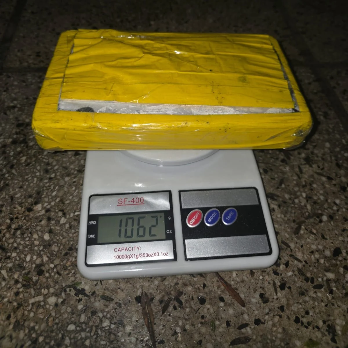el-ladrillo-de-cocaina-hallado-en-el-interior-del-VKAIZOOFMNFH5IVLMGMADRBYEY