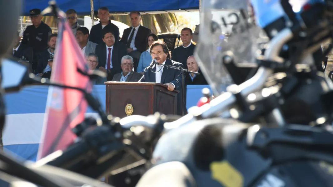 109847-saenz-fortalece-a-la-policia-de-salta-con-151-nuevos-moviles-y-300-agentes