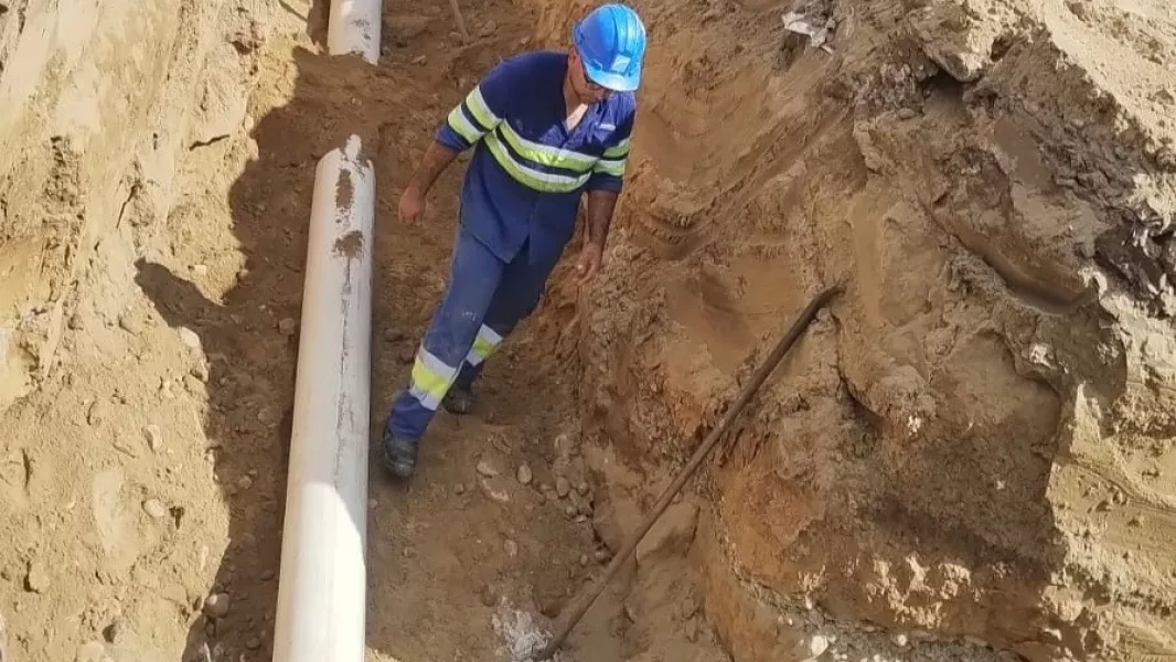 22940-aguas-del-norte-concluyo-la-ampliacion-de-la-colectora-maxima-en-oran