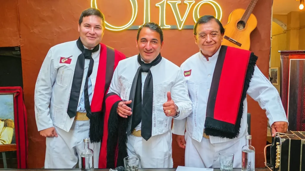 las-voces-de-oran-disco-folklore-salteno-1024x576