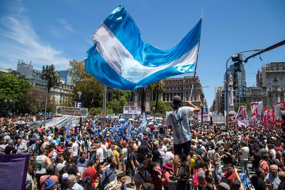 831585-pagina-2012-6