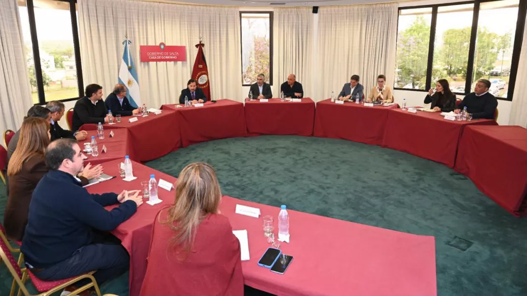 25324-en-reunion-de-gabinete-se-confirmo-fechas-de-pago-de-sueldos-y-aguinaldo-y-la-presentacion-del-presupuesto-2027