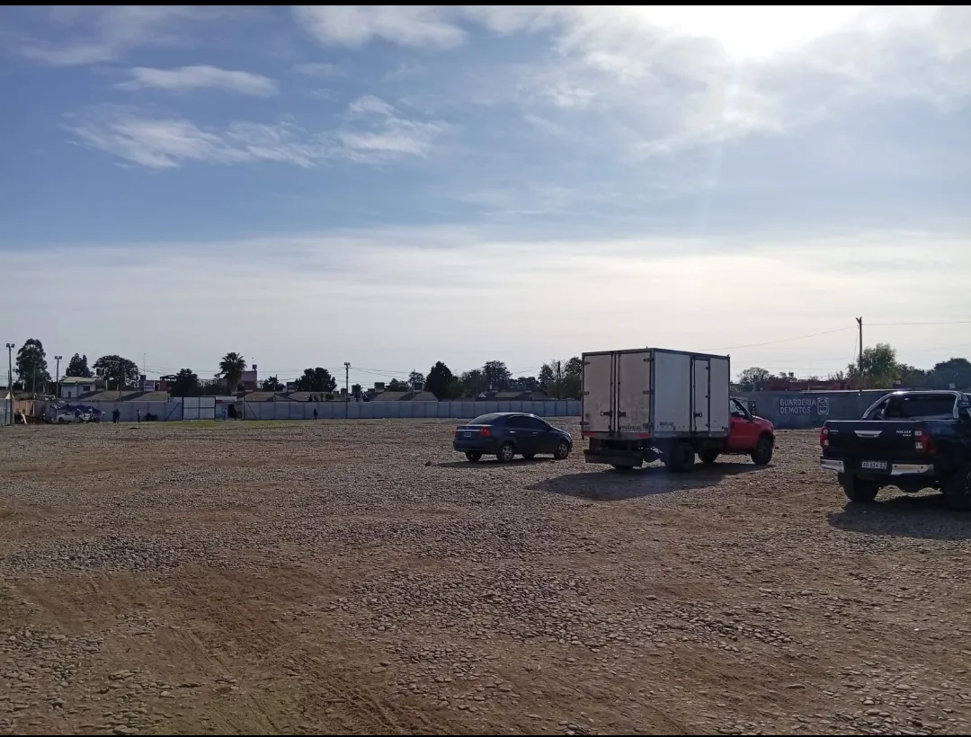 Screenshot_2025-08-01-13-52-10-900_com.whatsapp-edit