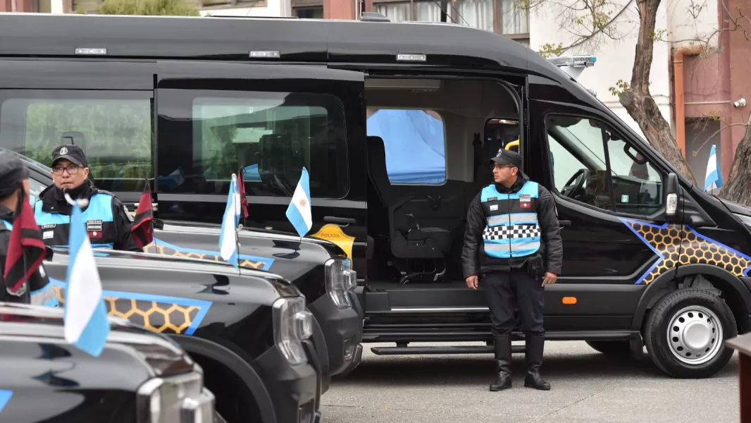 22451-con-nuevas-unidades-para-seguridad-vial-la-provincia-ya-renovo-el-60-del-parque-automotor-de-la-policia