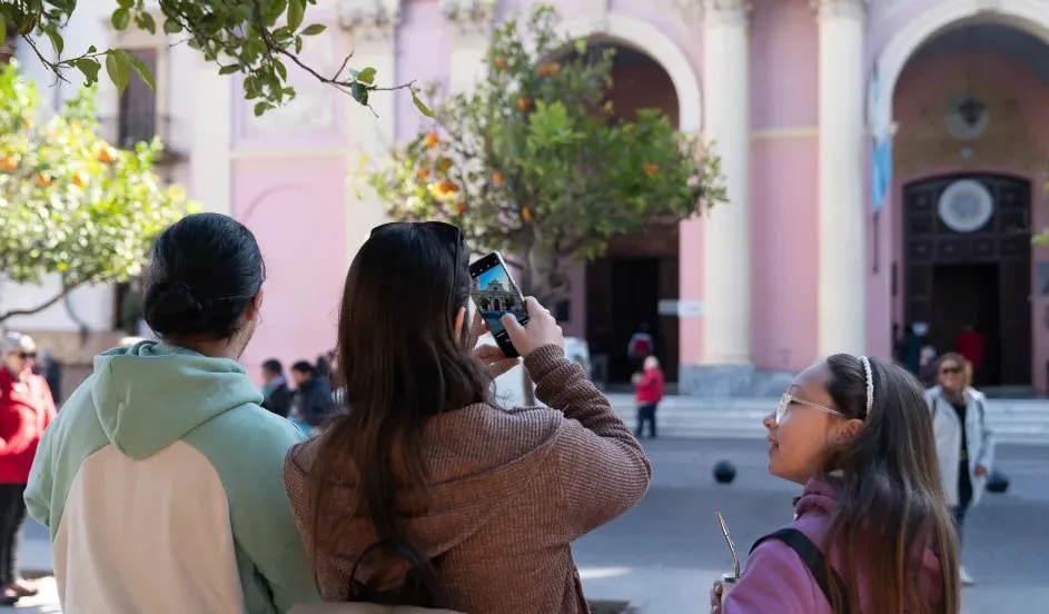 multimedia.normal.8f3255ec6636f450.bm9ybWFsLndlYnA=