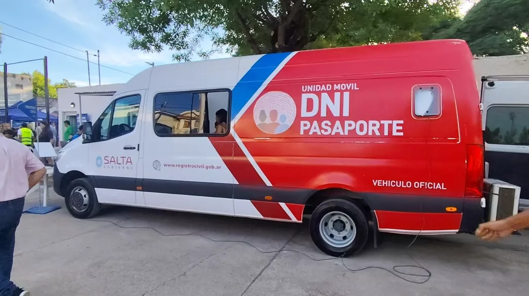 100601-el-movil-del-registro-civil-atendera-en-el-cic-de-barrio-solidaridad