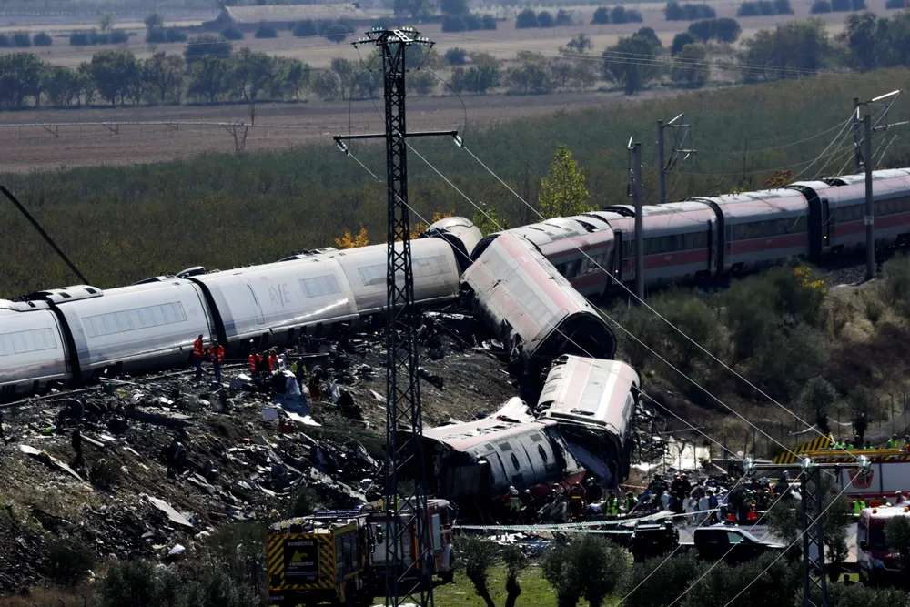 2026-10-28t125036z-1441972601-rc2ccoaa9hsl-rtrmadp-3-spain-accident